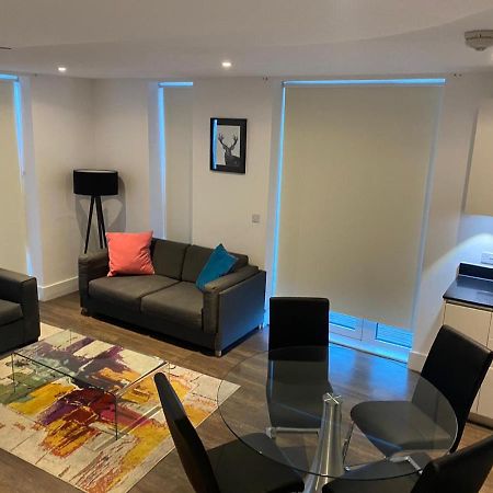 High View Two Bedroom Apartment In Woolwich 런던 외부 사진