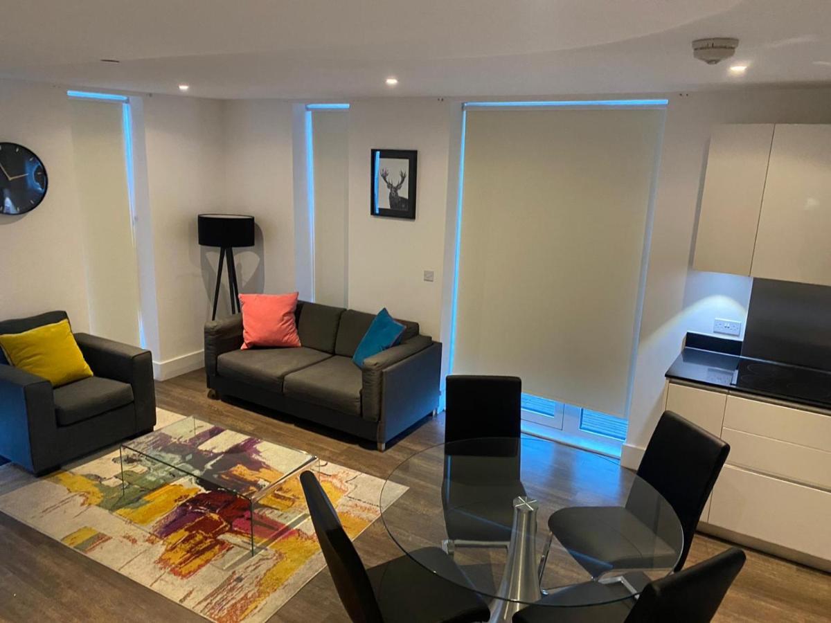 High View Two Bedroom Apartment In Woolwich 런던 외부 사진