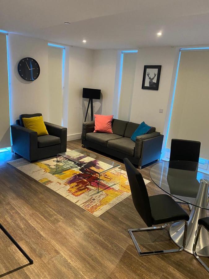 High View Two Bedroom Apartment In Woolwich 런던 외부 사진