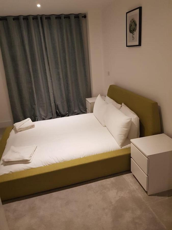 High View Two Bedroom Apartment In Woolwich 런던 외부 사진