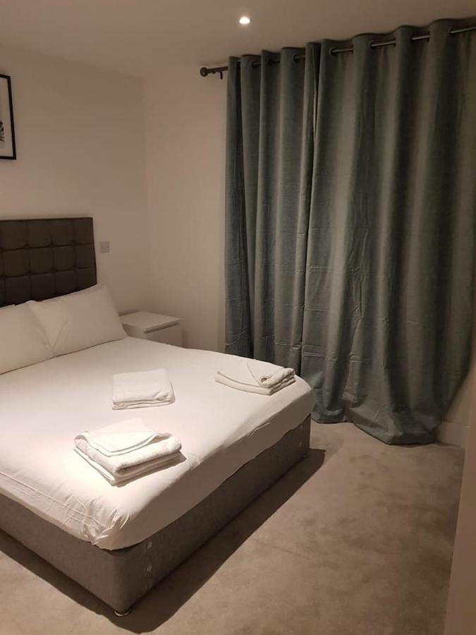 High View Two Bedroom Apartment In Woolwich 런던 외부 사진