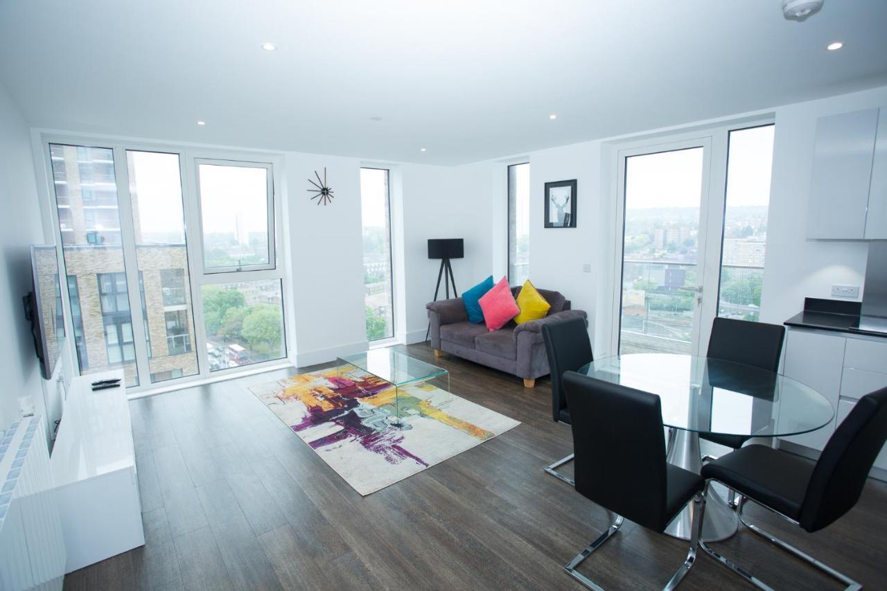 High View Two Bedroom Apartment In Woolwich 런던 외부 사진