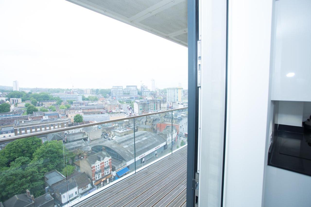 High View Two Bedroom Apartment In Woolwich 런던 외부 사진