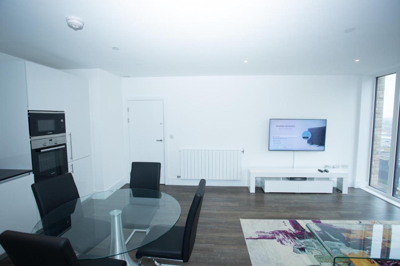 High View Two Bedroom Apartment In Woolwich 런던 외부 사진